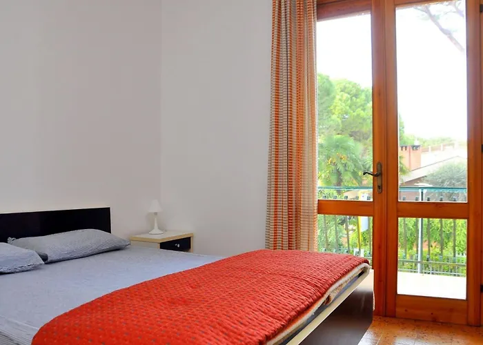 Your Garden Heaven In The Heart Of Lido Dei Pini 比比翁