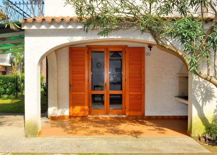 Your Garden Heaven In The Heart Of Lido Dei Pini 公寓