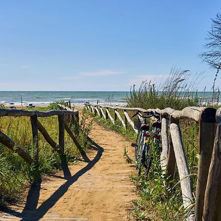 Apartmán Your Garden Heaven In The Heart Of Lido Dei Pini Bibione