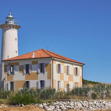 Your Garden Heaven In The Heart Of Lido Dei Pini *