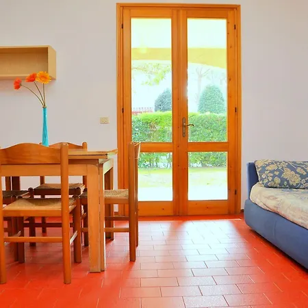 דירה Your Garden Heaven In The Heart Of Lido Dei Pini *